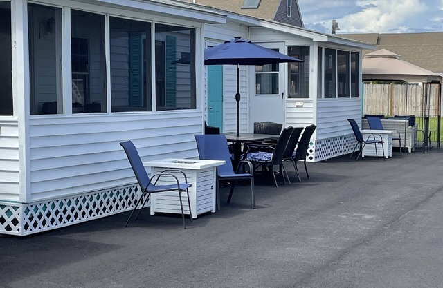 Seashell Cottages/JK Rentals - Cottage 3, 3 full beds
