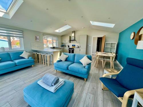 Seaside Getaway with Balcony & Ocean Views - Westward Ho!