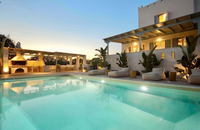 Seaside Naxos Villa Ariadne 4 BDR 3 BATH with Private Pool @ Plaka ⛱️