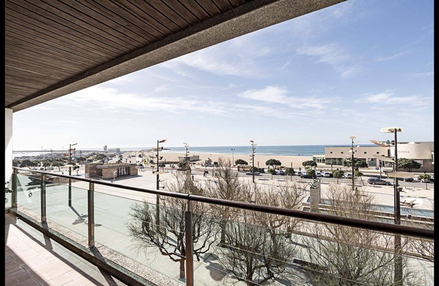 Seaside View 2BR in Póvoa by LovelyStay