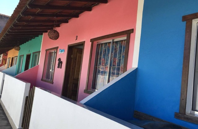 Seasonal house block from Jacaraipe beach -100 meters from the beach.