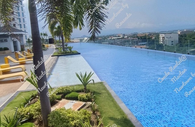 Seaview 2 bedroom near Airport