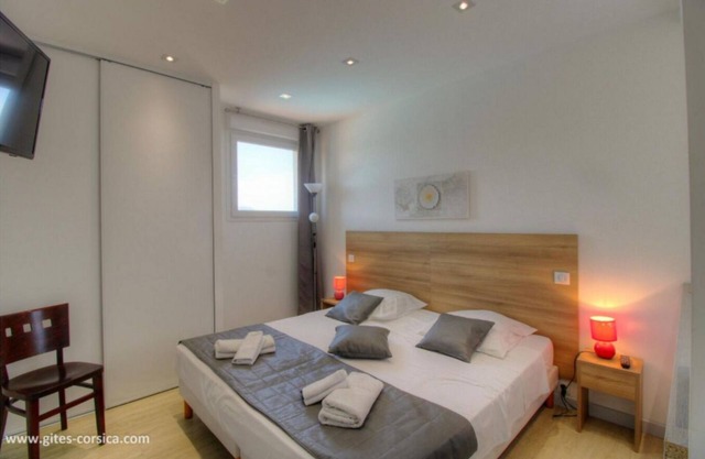 Seaview! Beautiful holiday home with lots of charm