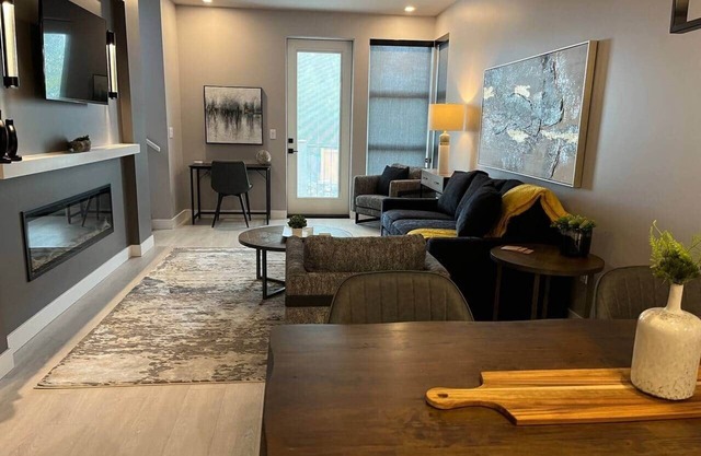 Seaview end unit 2 bedroom