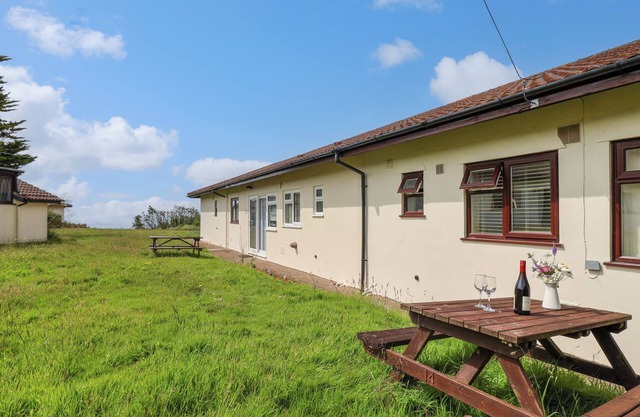 SEAWEED, pet friendly, with a garden in Sidmouth