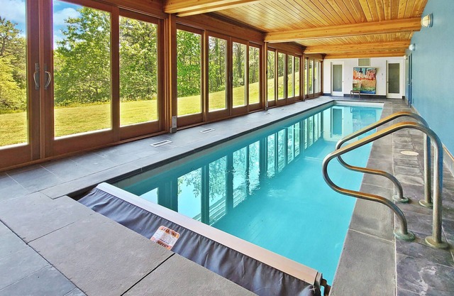 Secluded 4BD Great Island Mid Century-A/C, Indoor Pool, Screen Porch, Outdoor Shower, Close to Beach