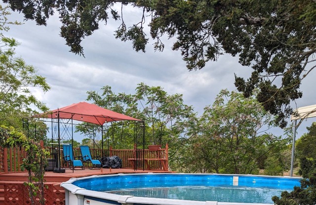Secluded Country Home on 15 Acres. Pool, BBQ, Hot Tub and Ping Pong. Close to COTA. RV Parking