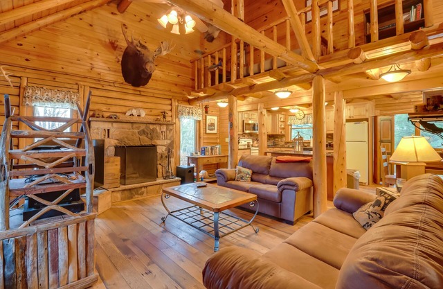 Secluded Log Cabin w/Fire Pit in Cresco!