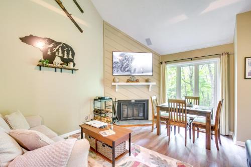 Second-Floor Condo with Community Pool Access!