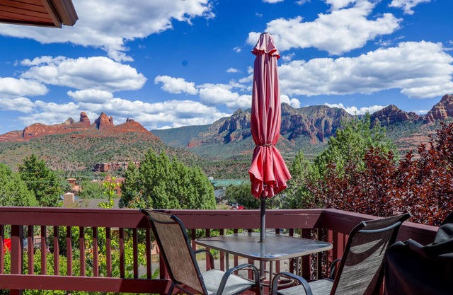 Sedona Spice: All the Best Views, Vistas & Value. Steps from Uptown!