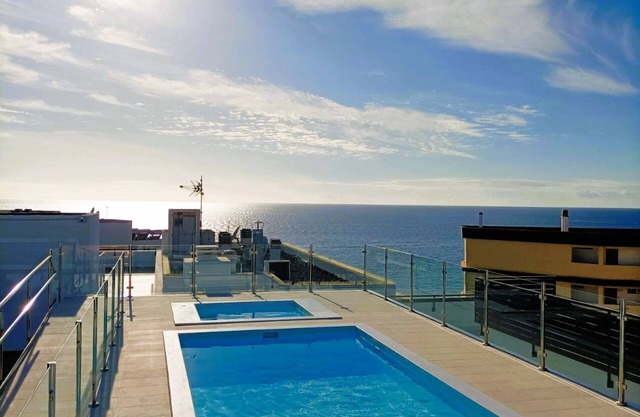 ¡segunda Línea de Playa! Apartamento con Terraza