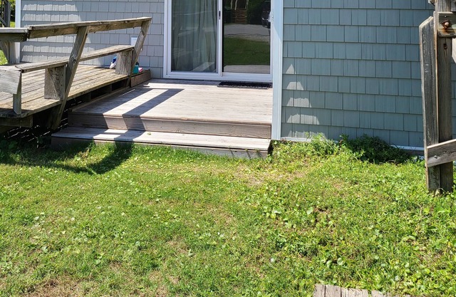 "Self Sea-esta" Beautiful Cottage 2nd row to ocean in Emerald Isle