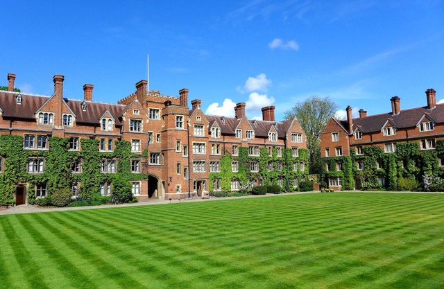 Selwyn College