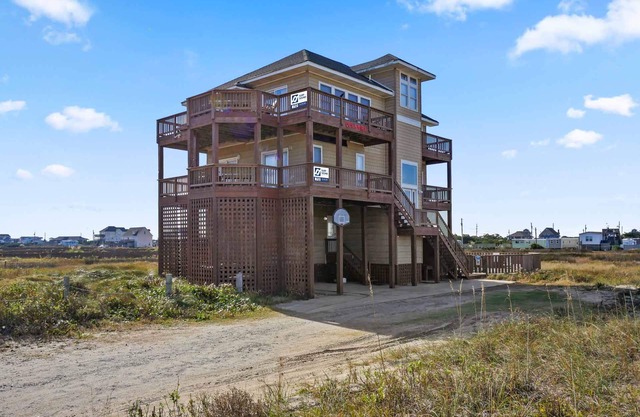 Semi-Oceanfront Dog Friendly w/Private Pool, Hot Tub, Game and Media Rooms