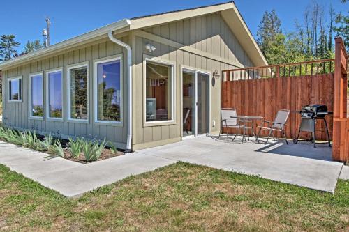Sequim Cottage with Panoramic Olympic Mtn Views!