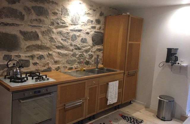 Serene 2-bedroom house in Béost