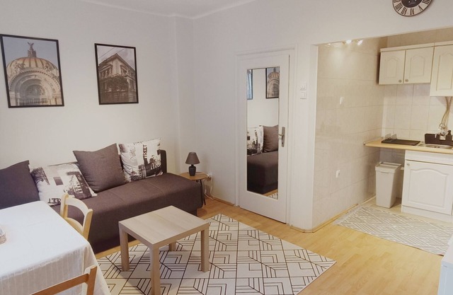 Serene apartment with WiFi in charming Beograd