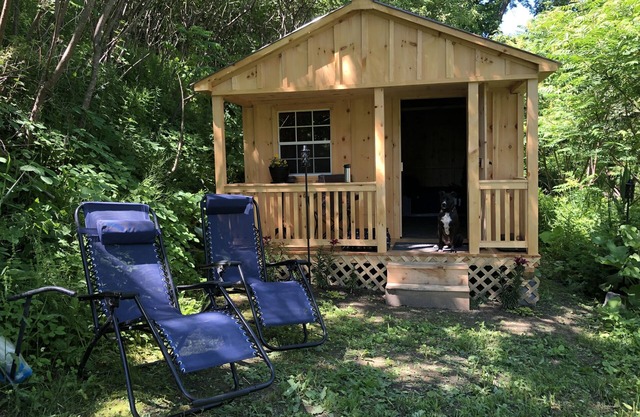 Serene Cabin "Camping" (&services)