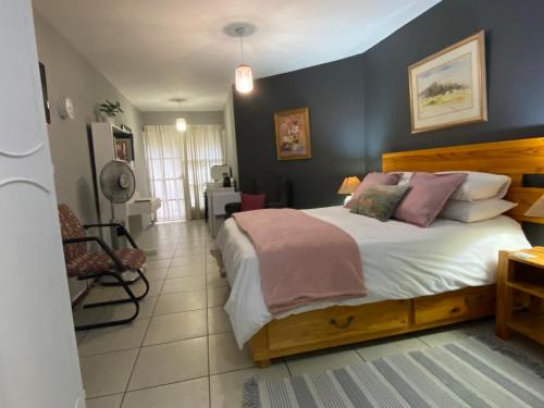 Serene Garden Suite