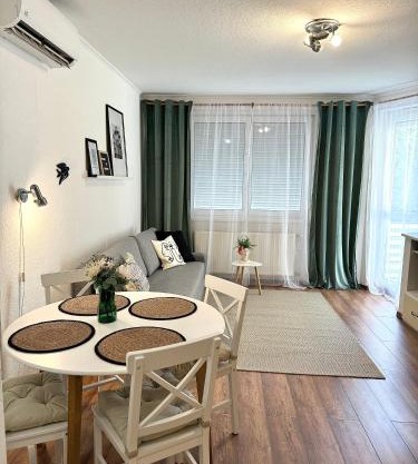 Serene Garden View Suite