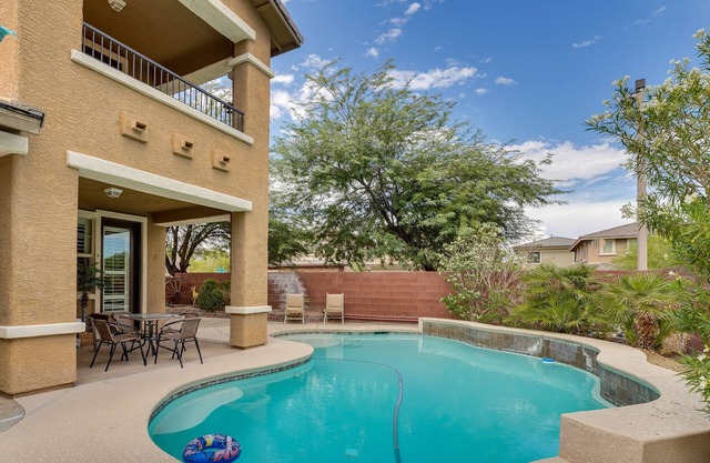 Serene Las Vegas Home w/Heated Pool: Near Strip!