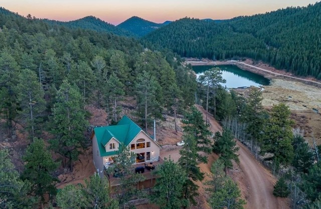 Serene Mtn Retreat 360° Views Patios Hot Tub