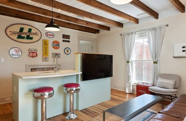 Service Station Apartment | Great Extended Stay in Dtwn Belmont