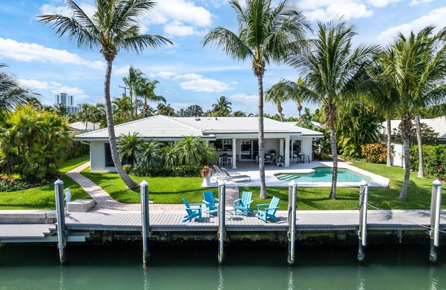 Seven Palms Waterfront - Private Dock, Heated Pool & Cabana - Walk to Beach!