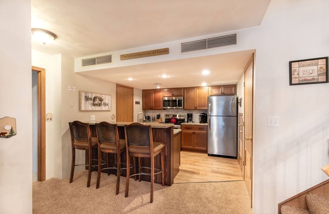 Seven Springs Meadowridge 2 Bedroom Standard Condo with Deck and Mountain Views! by RedAwning