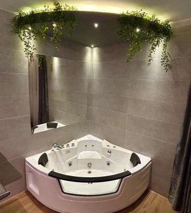 Seventh Oasis Apartment