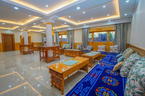 Shashipa guest house chubi