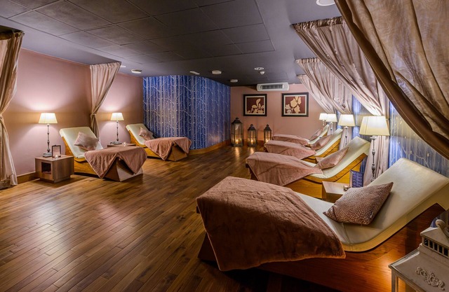 Shearwater Hotel & Spa