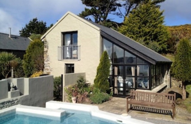 Sheep's Head Barn Conversion Overlooking Dunmanus Bay