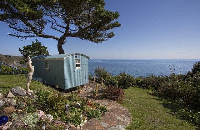 Shepherd's Hut Gorran Haven, Panoramic Ocean Views