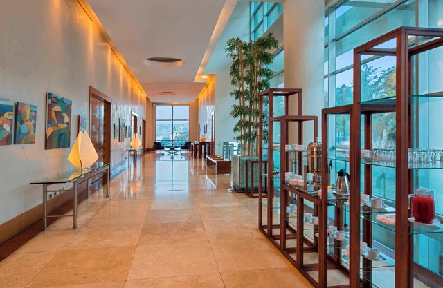 Sheraton Miramar Hotel & Convention Center