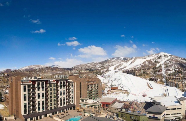 Sheraton Steamboat 2 Bdrm Villa Mar. 9th-16th; Ski In/Out, Full Kitchen, Sleep 6