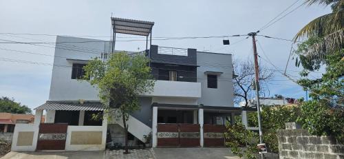 SHIs Spandha Apartments Near Coimbatore Airport