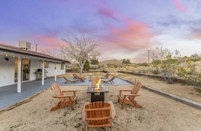 Shooting Star Lodge Joshua Tree - 6 Min to Nat. Park. Dogs welcome :-) sleeps 6