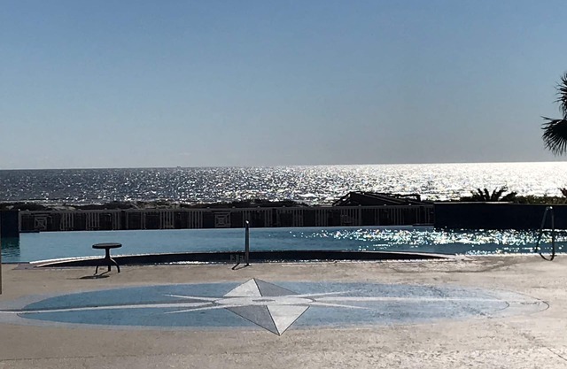 Shores N Sunsets, beautiful Pointe West Galveston Bay & Beaches