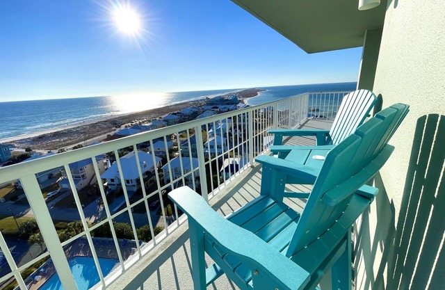 Short Stays, Big Savings! – 3 & 4-Night Getaways Tristan Towers 13B Waterfront!