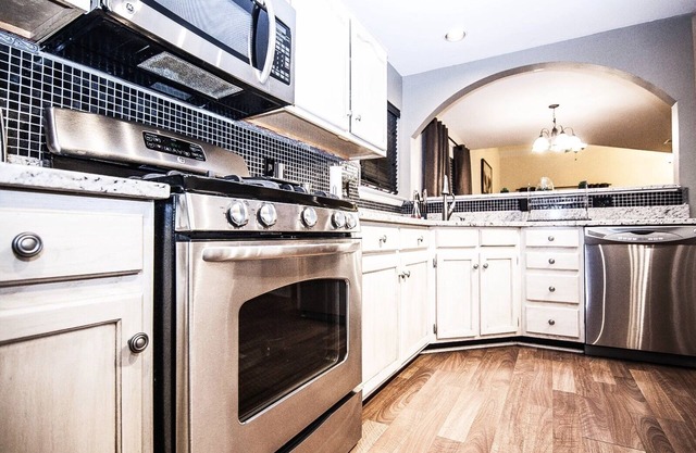 Short Term Rental Luxurious Experience! 5min to Downtown Franklin