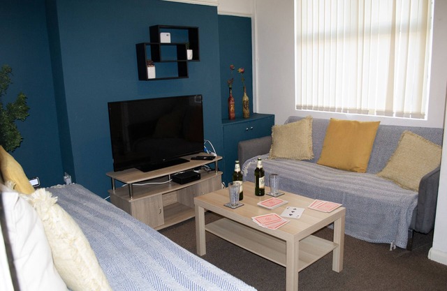 Short walk to FC Liverpool. Warm and cozy house ideal for city break or business