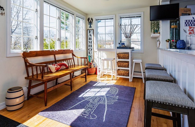 Short walk to the center of Southwest Harbor. Sleeps 8 comfortably!