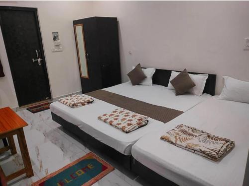 Shree Rameshwaram Guest House Ram Mandir 300 meters