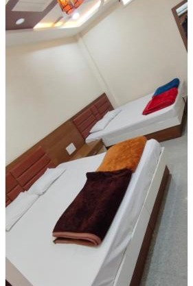 shree trilokeshwar Mahadev guesthouse