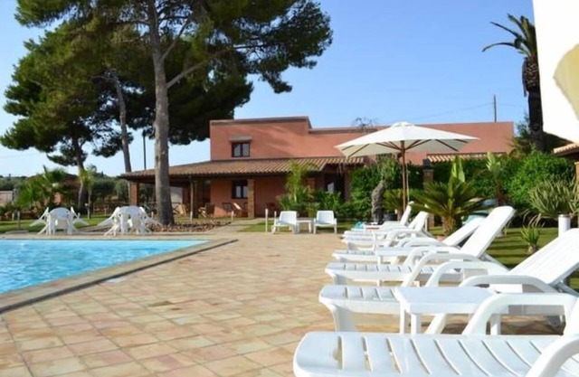 Sicily - Palma Nana Suite with a beautiful pool and outdoor jacuzzi - Casale Abate