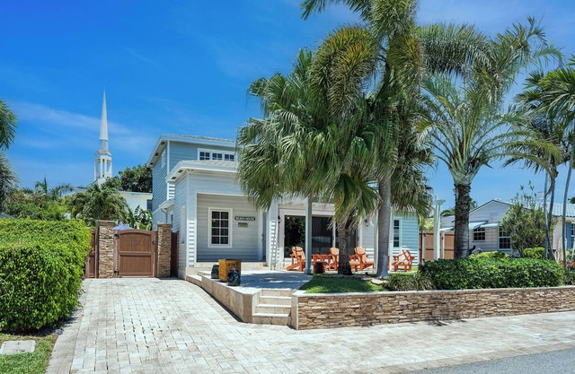 Side-by-Side Bliss – 2 Delray Beach Homes one block to beach & Atlantic Ave!