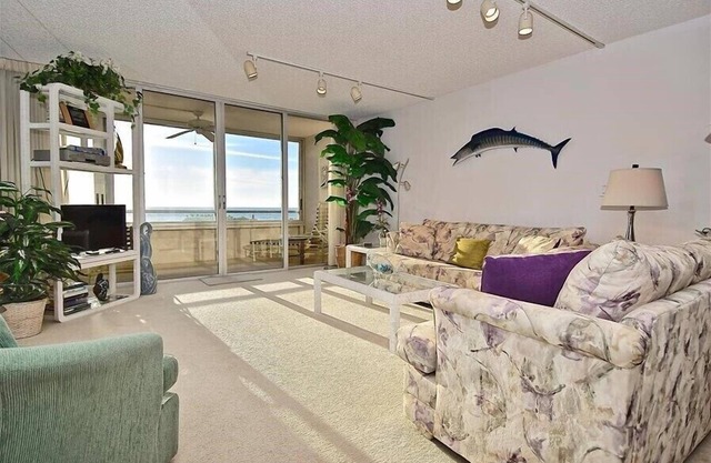 Siesta Key Gulf Front at Fishermans Haven - Private Beach, Stunning Views From Every Room! FH 201