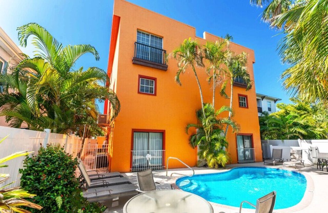Siesta Key Village, Pool, Beach Access 4-min. Walk, 3bdr
