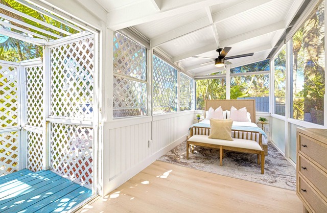 Siesta Zen – 2BR Steps to Siesta Key Beach & Village